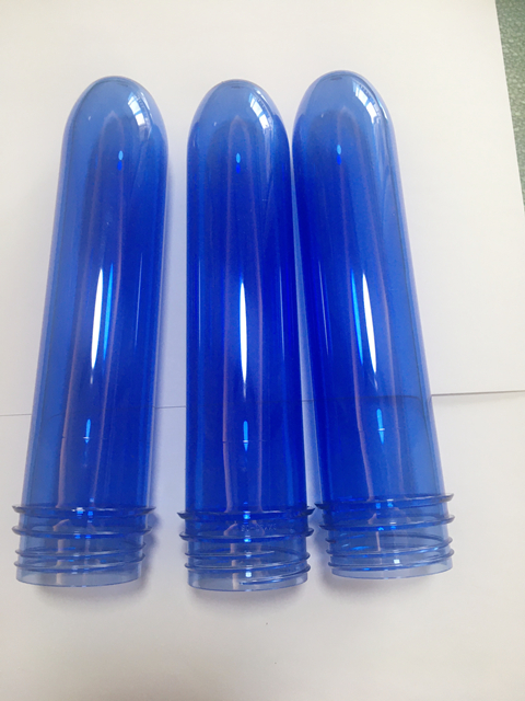 ПЭТ-преформа с синей винтовой бутылкой 55 мм
